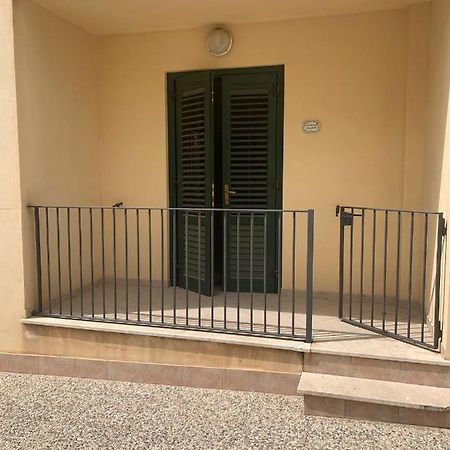 Casa L'Angolo Di Ligny Фавиняна Екстериор снимка